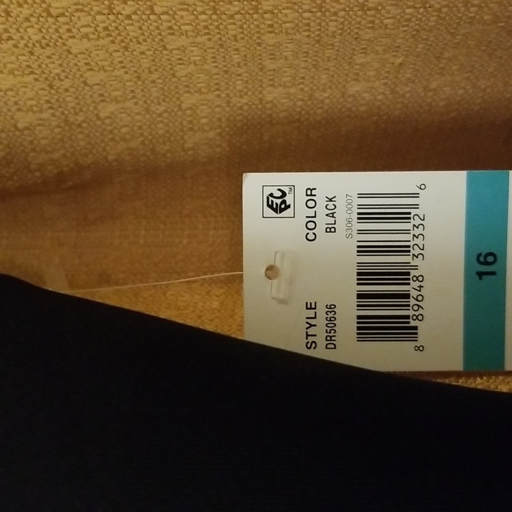 Donna Ricco Dress - Picture 3 of 5